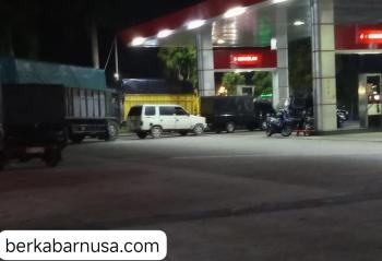 Nekat.!! Antrian Mobil Langsir di SPBU SPBU 14-262-565 Rimba Datar Tidak Tersentuh Hukum, Siapa Dibalik Ini Semua?