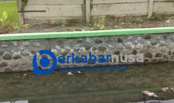 Rehabilitasi Plengsengan Saluran Air Afvour Desa Bohar Indikasi Kontraktor Untung Besar.