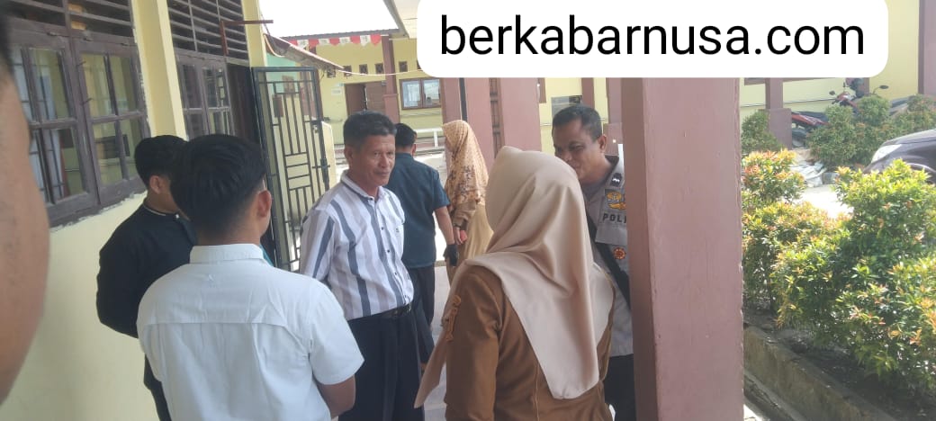 Kabid Dikdas Kampar Bertindak Cepat Tangani Insiden Nasi Kotak di SD 021 Tarai Bangun: Evaluasi Menyeluruh Digelar!
